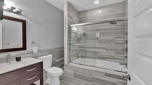 Shower, shampoo