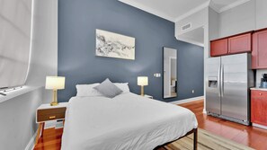 WiFi, bed sheets