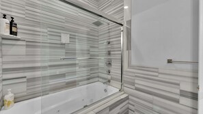 Shower, shampoo