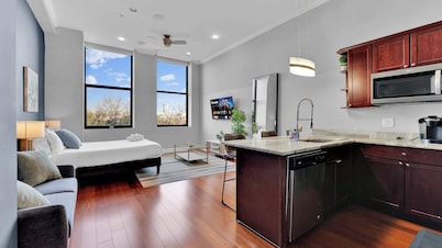 Prime Studio | Close to Center City | 1 Bed | Gym