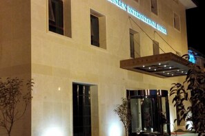 Exterior - Kunlun International Hotel (Renqiu Huabei Youtian) (Renqiu)