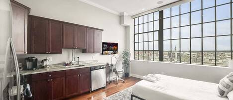 Fer et planche Ă repasser, Wi-Fi, literie fournie