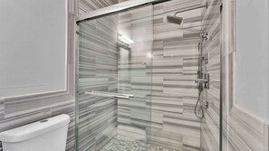 Shower, shampoo