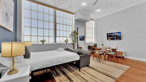 WiFi, bed sheets