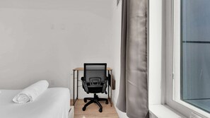 1 bedroom, WiFi, bed sheets