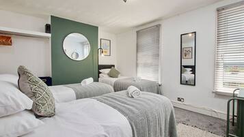 2 bedrooms, iron/ironing board, travel crib, free WiFi