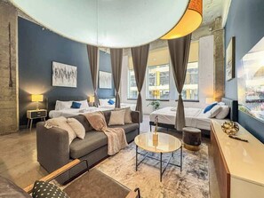 2 dormitorios, tabla de planchar con plancha, wifi y ropa de cama