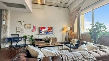 TV, offices