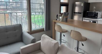 육Seongsu Station Jungnangcheon Cherry Blossom Road Han River airport bus