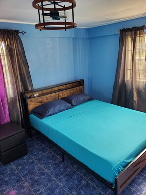 1 chambre, fer et planche à repasser, Wi-Fi gratuit