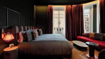 Premier Room, City View | Egyptian cotton sheets, premium bedding, down comforters, minibar
