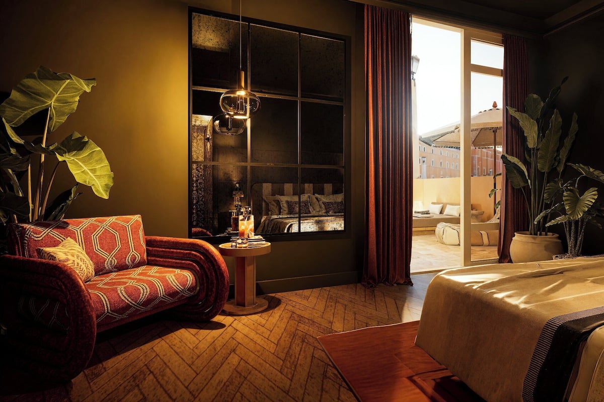 Junior Suite | Egyptian cotton sheets, premium bedding, minibar, in-room safe