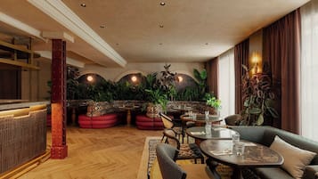 Desayuno buffet todos los días (con cargo)