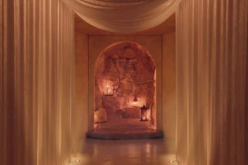 Sauna, 4 salas de tratamientos, masajes