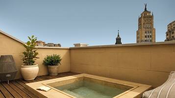 Grand suite | Lakens van Egyptisch katoen, luxe beddengoed, donzen dekbedden
