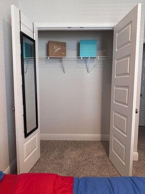 3 bedrooms, iron/ironing board, travel crib, free WiFi