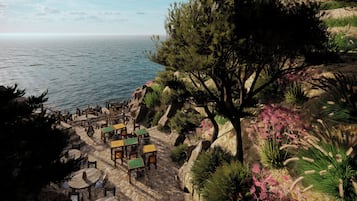 Beach bar
