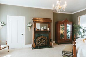 5 bedrooms