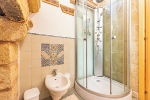 Regadera y bidet 