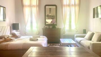 Desk, WiFi, bed sheets