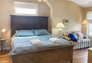 4 bedrooms, WiFi, bed sheets