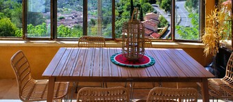 Provençal Escape : Holiday Home for 6 with Private Pool