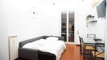 1 camera, Wi-Fi, lenzuola