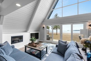 Televisie en een open haard