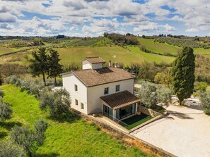 Exterior - Podere Le Casette - Five Bedroom Villa, Sleeps 10 (Cassia)