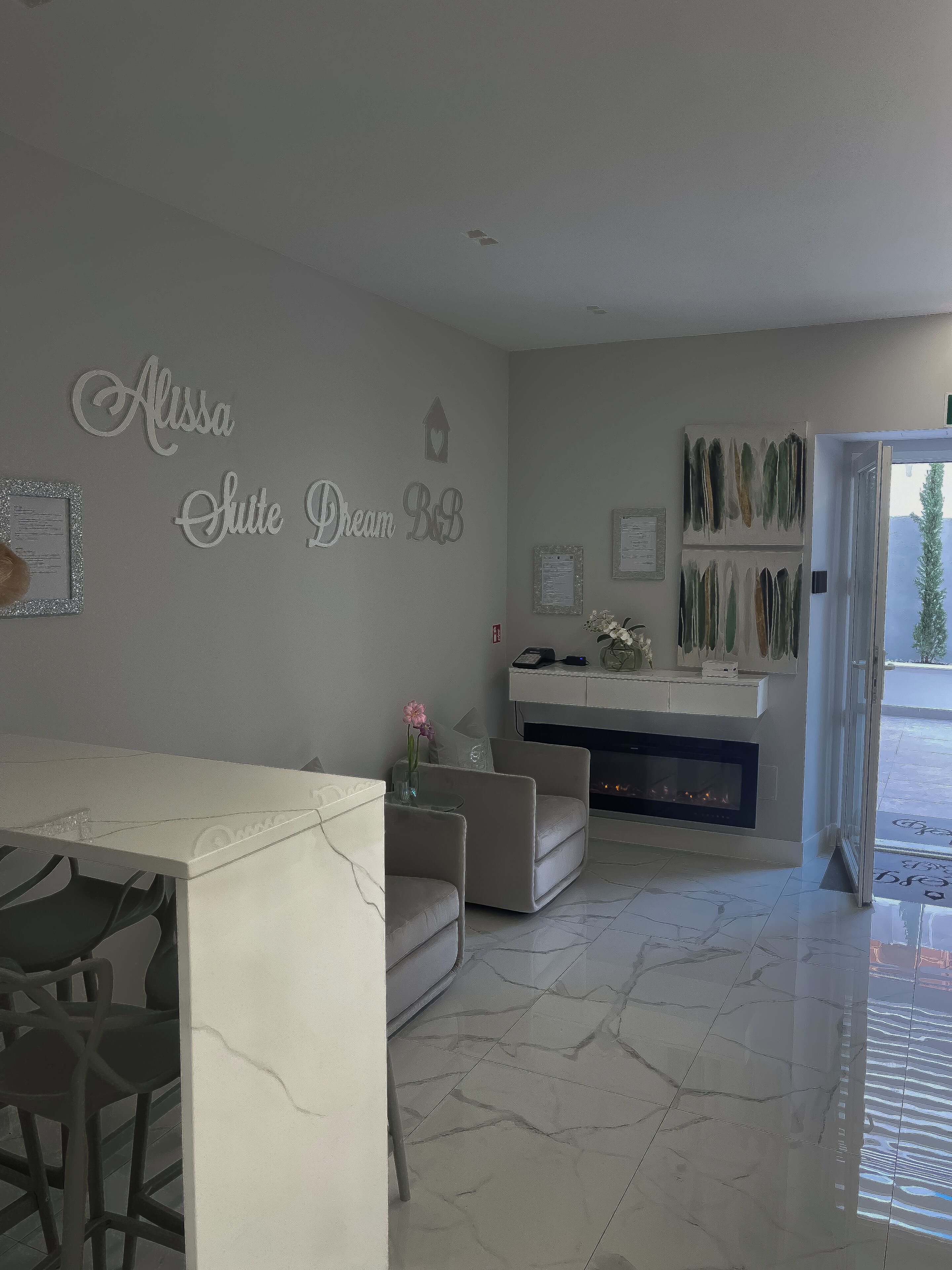 55-Zoll-Smart-TV mit Digitalempfang, Netflix, Streaming-Dienste