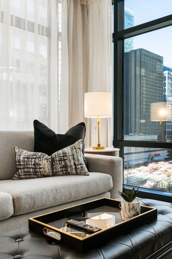 Televisie en een open haard