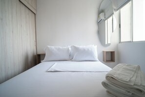 3 habitaciones, tabla de planchar con plancha, cuna de viaje y wifi 