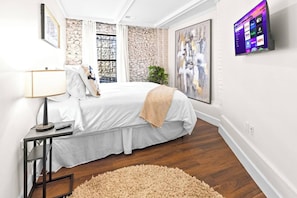 1 bedroom, travel cot, free WiFi, bed sheets