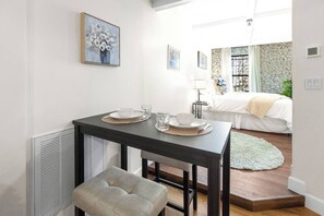 1 habitación, cuna de viaje, wifi gratis y ropa de cama 