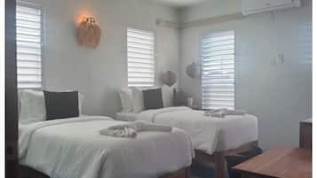 4 bedrooms, in-room safe, blackout curtains, iron/ironing board