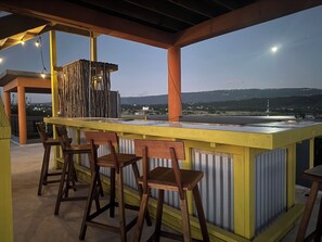 Rooftop terrace - The Bakers Villa- Old Wharf Limited (Treasure Beach)