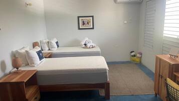 4 bedrooms, in-room safe, blackout curtains, iron/ironing board