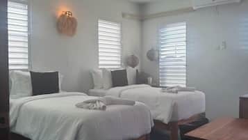 Villa Confort | 4 chambres, coffres-forts dans les chambres, rideaux occultants