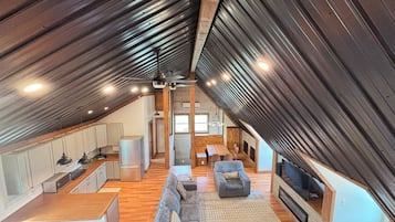 智能电视、壁炉