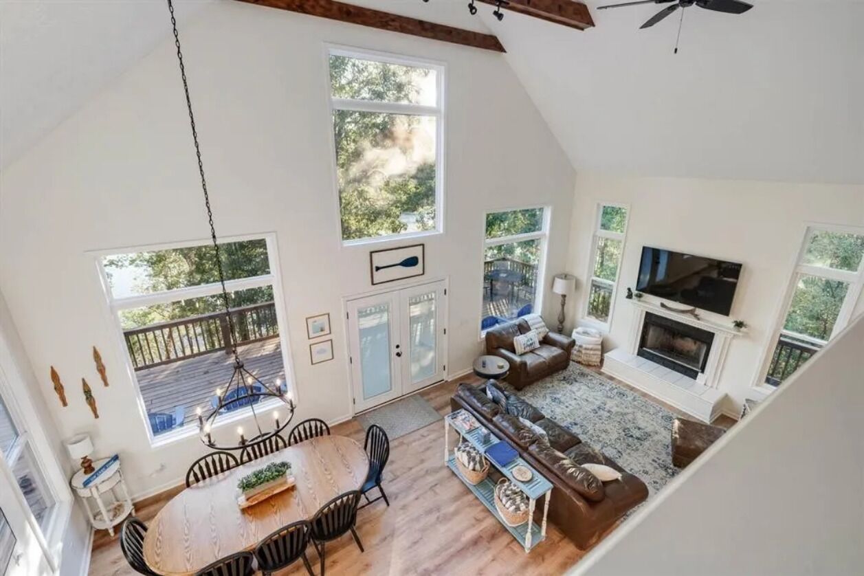 TV connectée, cheminée