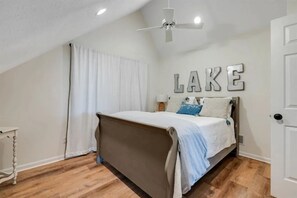 4 Schlafzimmer, Bügeleisen/Bügelbrett, WLAN, Bettwäsche
