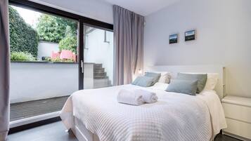 1 slaapkamer, een strijkplank/strijkijzer, wifi, beddengoed