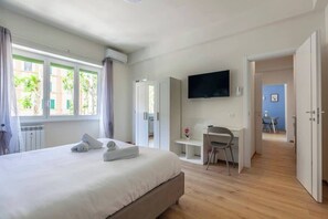 Fer et planche à repasser, Wi-Fi, draps fournis