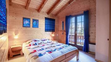 3 bedrooms, free WiFi, bed sheets