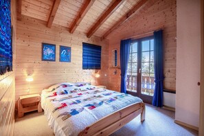 3 bedrooms, free WiFi, bed sheets