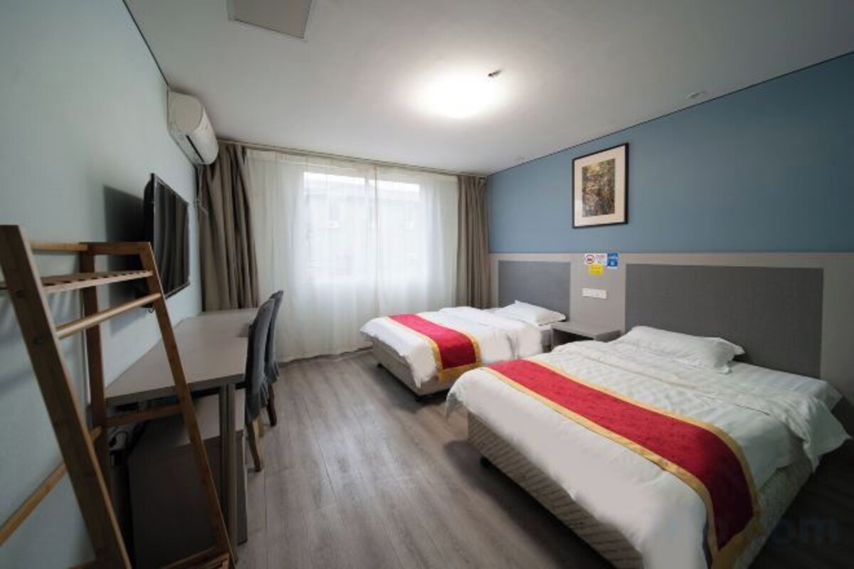 Business Standard Twin Room