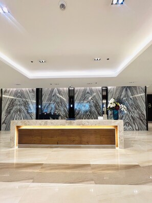 Apartment, 1 Schlafzimmer, Balkon, Stadtblick | Lobby
