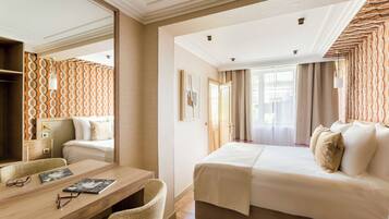 2 dormitoris, escriptori i planxa i posts de planxar