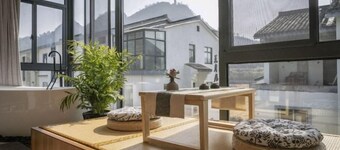 Tiantai Happiness Inn