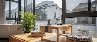 Tiantai Happiness Inn